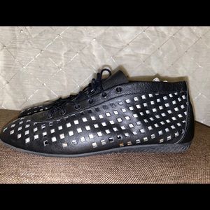 Vintage cutout booties